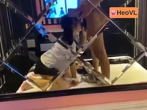 女学生逃课与男友住寄宿公寓